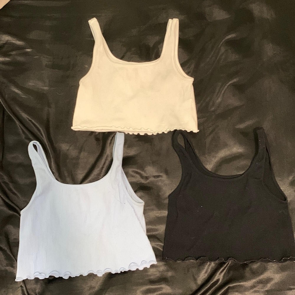 3PCS Aeropostale cropped tanks